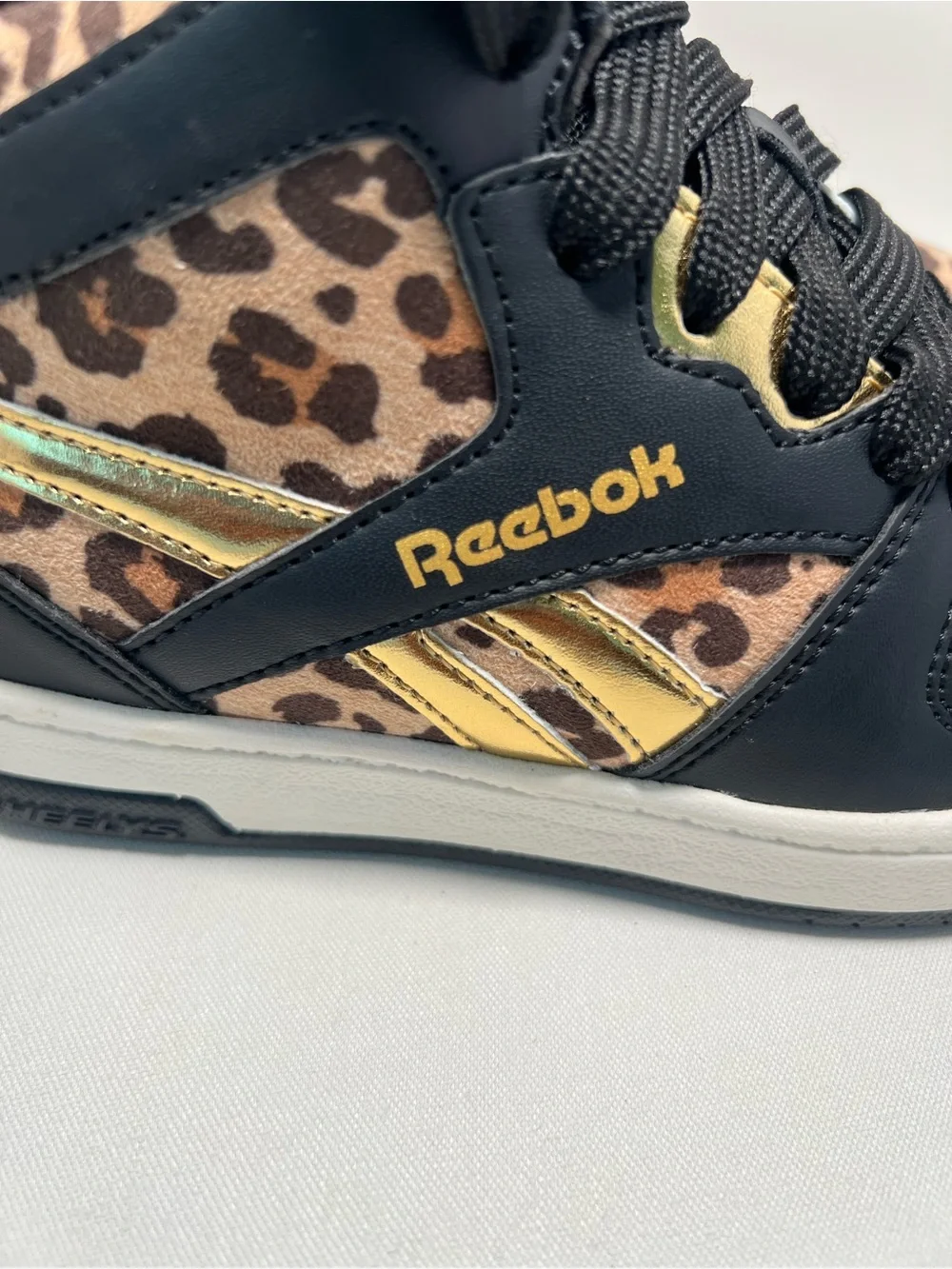 Heelys kids sneakers